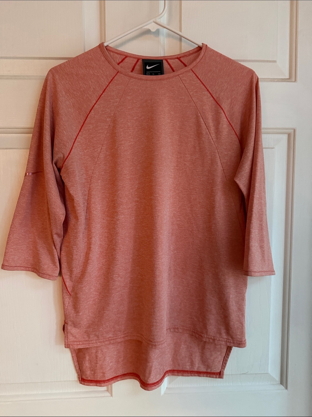 Nike Women’s Heather Rose Long-Sleeve Athletic Top